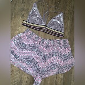 Victoria’s Secret set